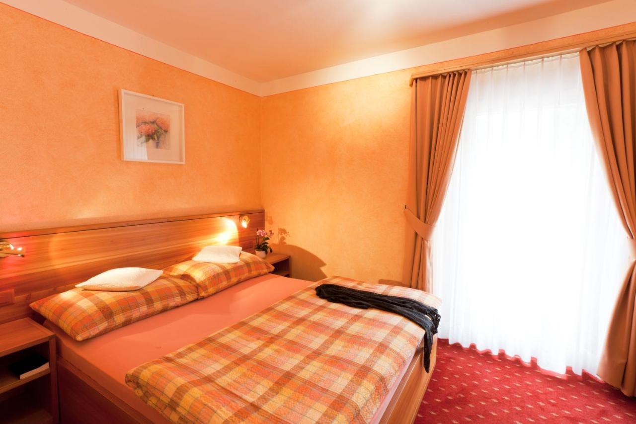 Albergo Croce Bianca Poschiavo Exterior photo